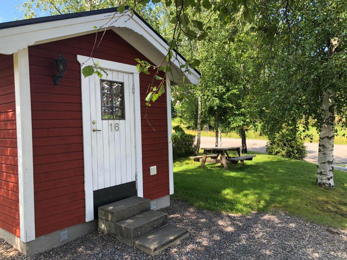 Gasthaus Turistgarden Toecksfors Exterior foto