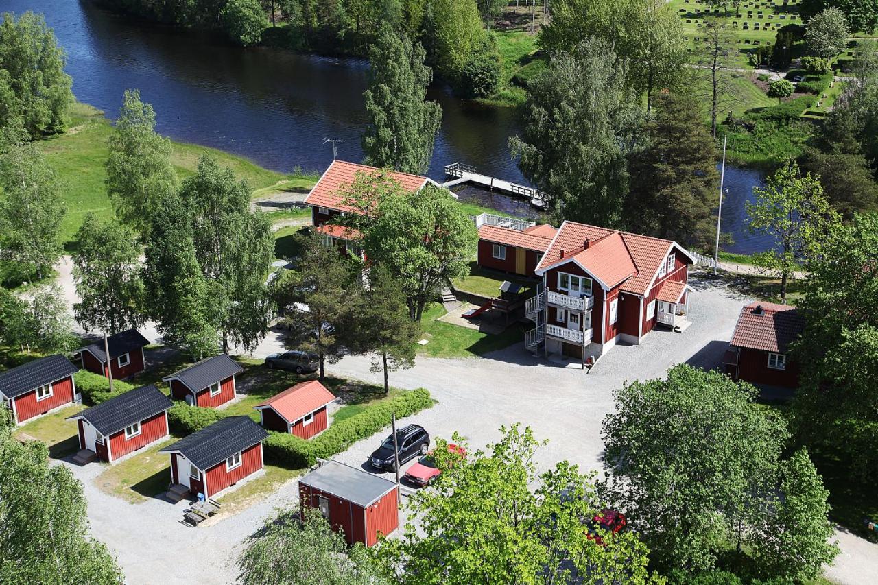 Gasthaus Turistgarden Toecksfors Exterior foto