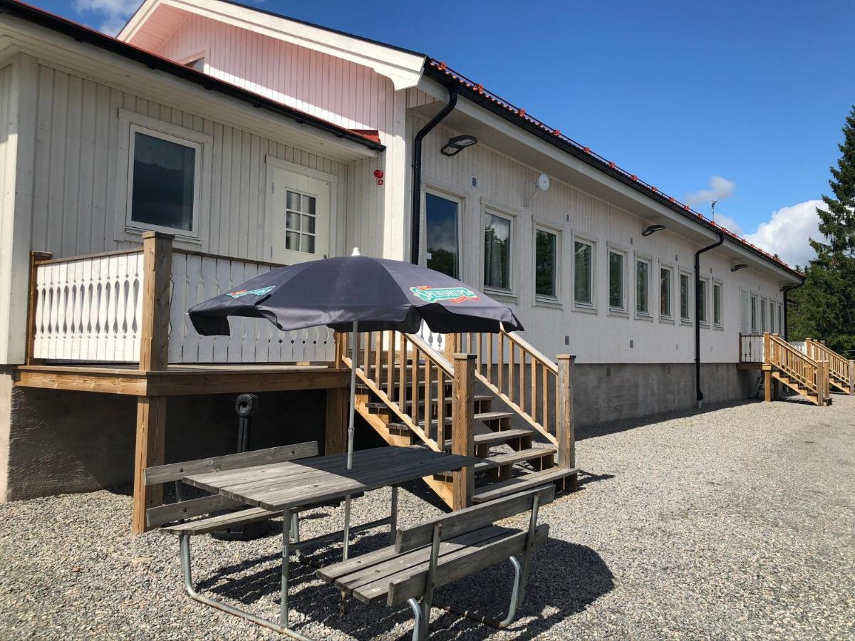 Gasthaus Turistgarden Toecksfors Exterior foto
